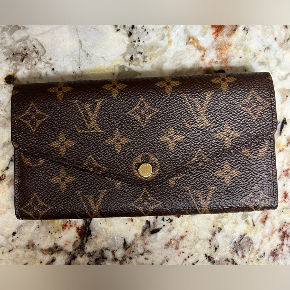 Louis Vuitton Sarah Wallet Rose Ballerine 2021 - Picture 2 of 13